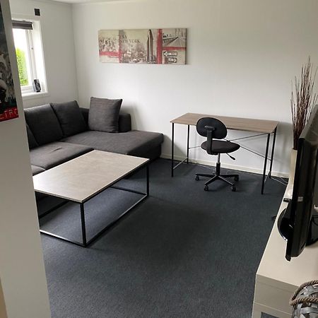 Ingvilds hybelleilighet Appartement Kristiansand Buitenkant foto