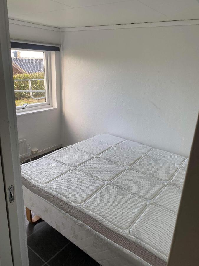 Ingvilds hybelleilighet Appartement Kristiansand Buitenkant foto